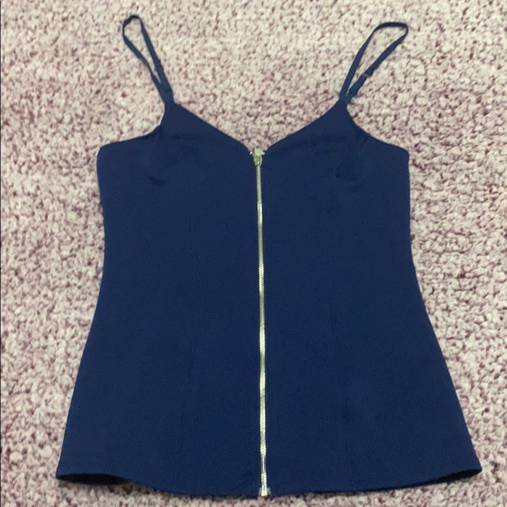 Express zip front tank ⭐️TWO FOR 10$ ⭐️